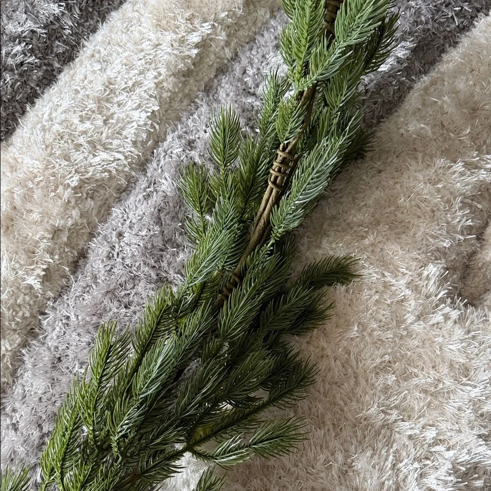 N/A lush pine