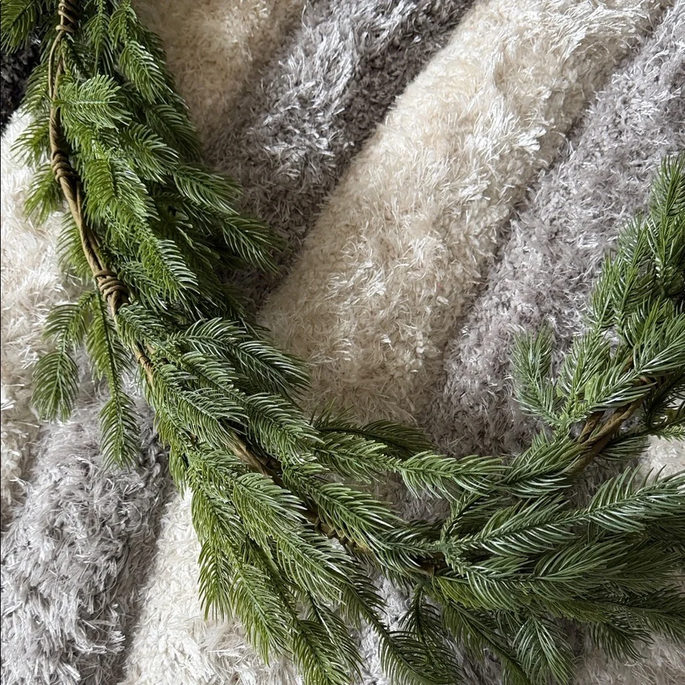 N/A lush pine