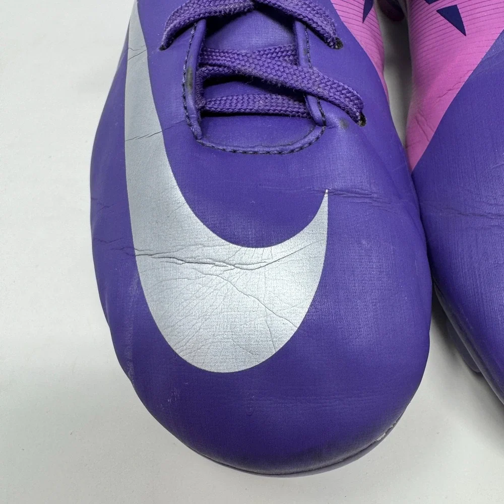 Nike cost item