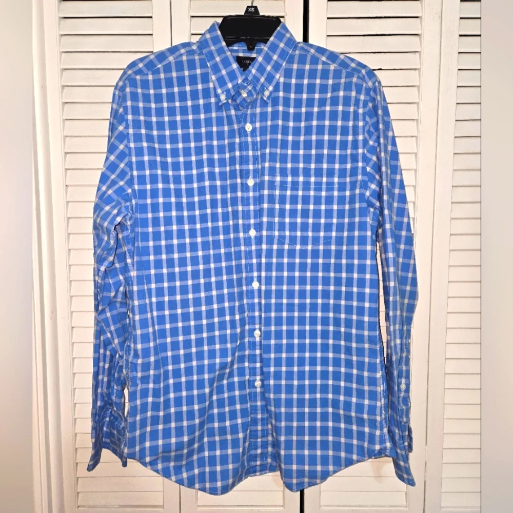 J.Crew Men's M Blue and White Casual Button Down Shirt