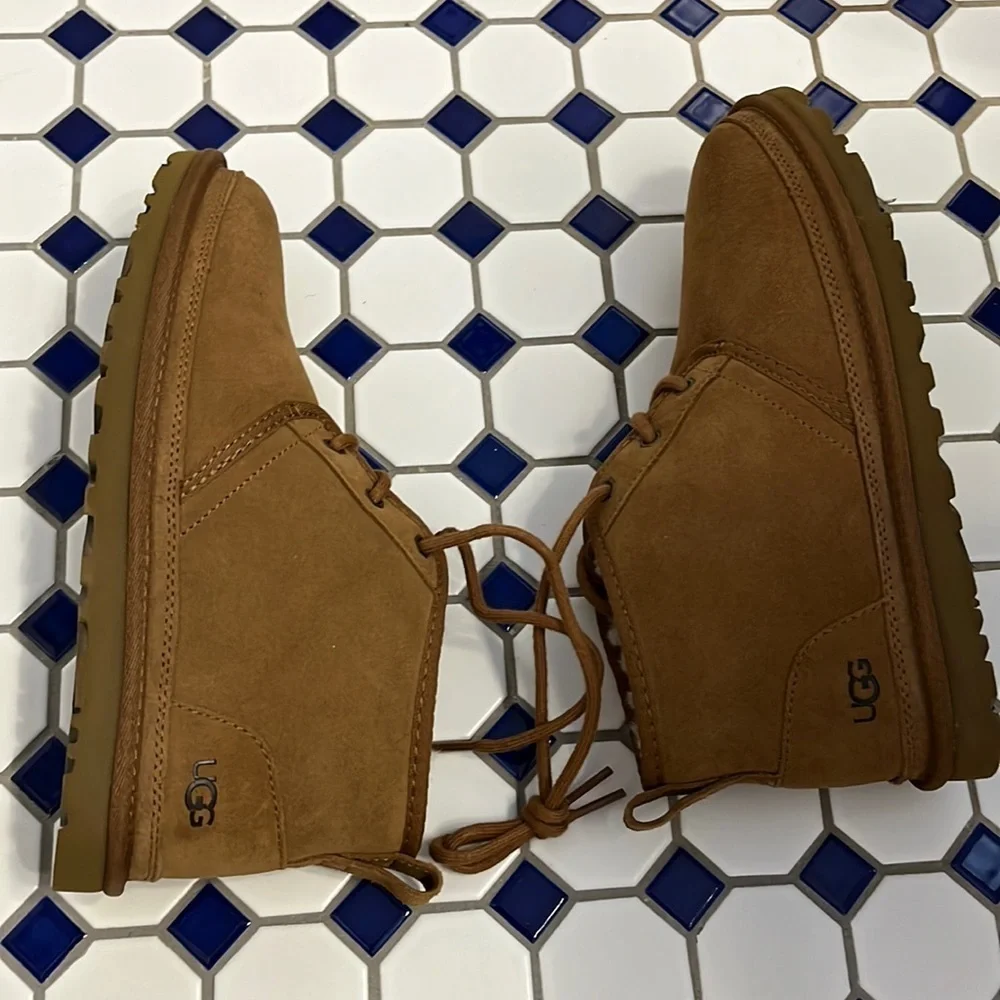 UGG stylish warm