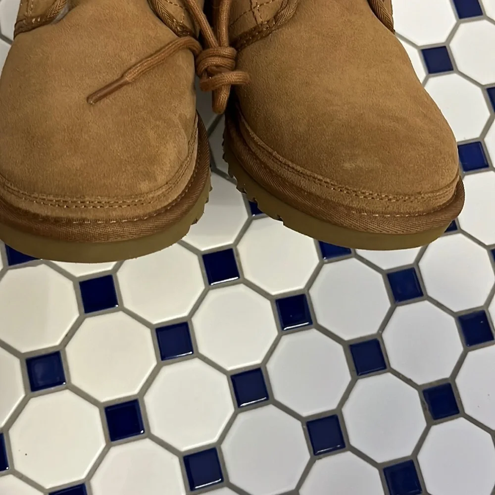 UGG stylish warm