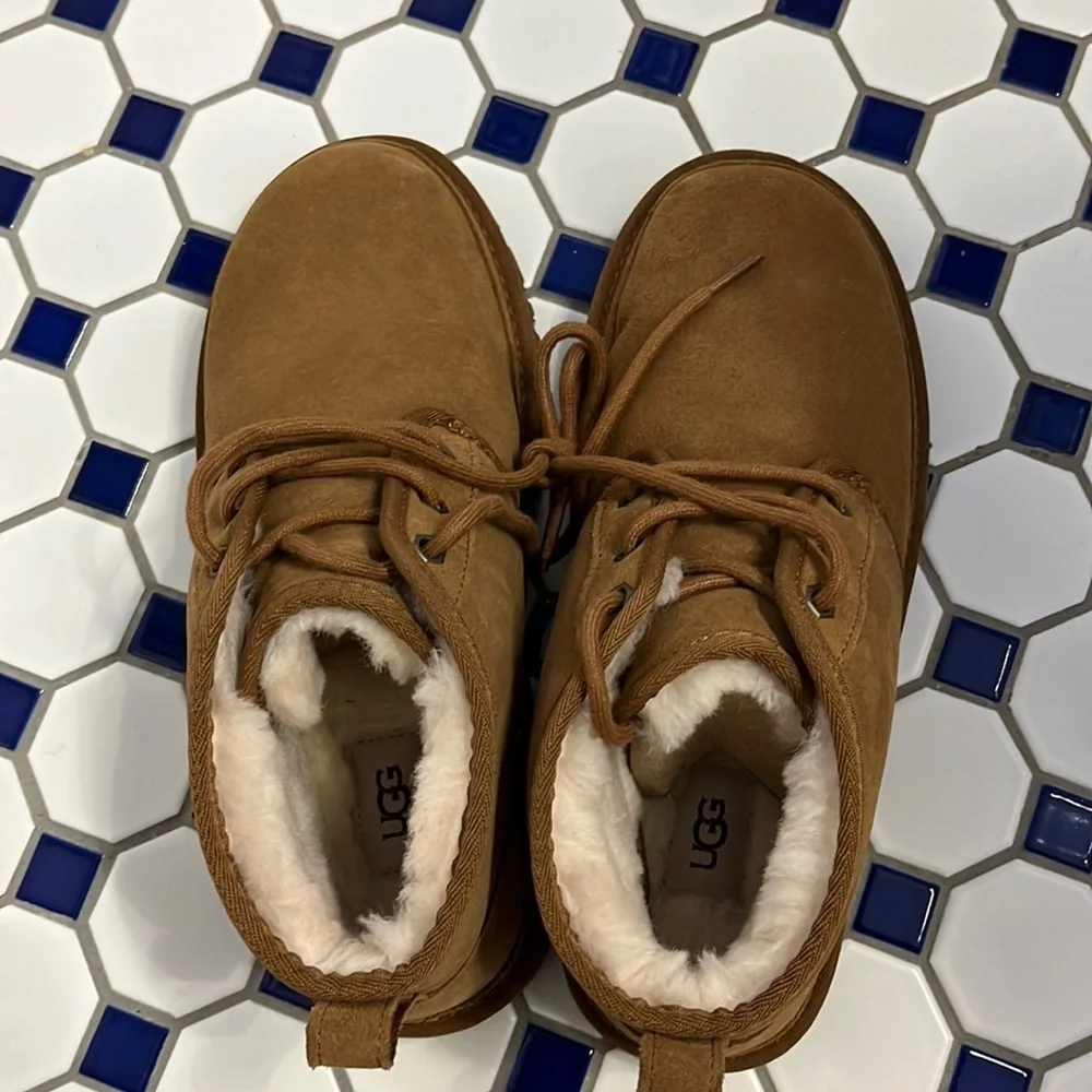 UGG stylish warm