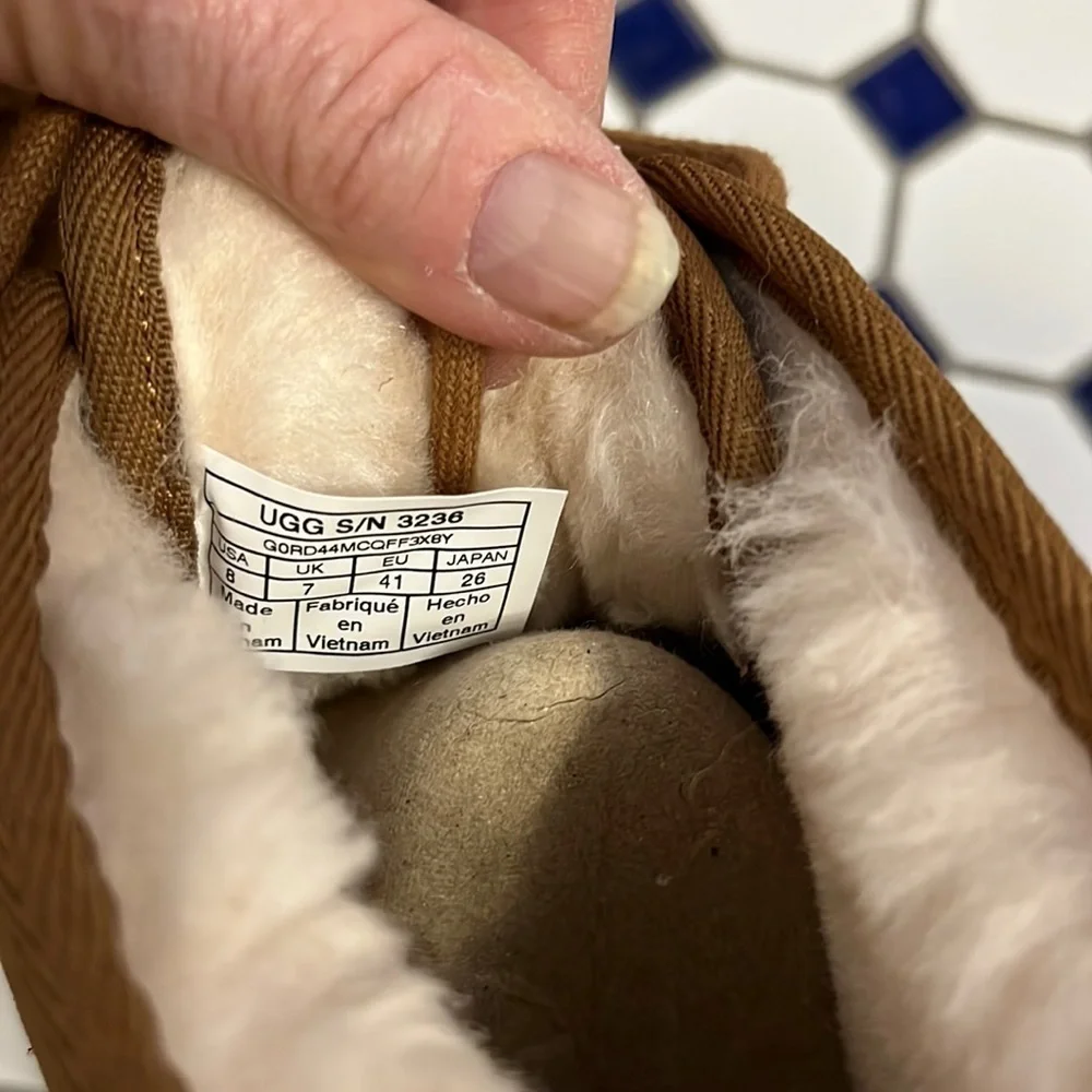 UGG stylish warm