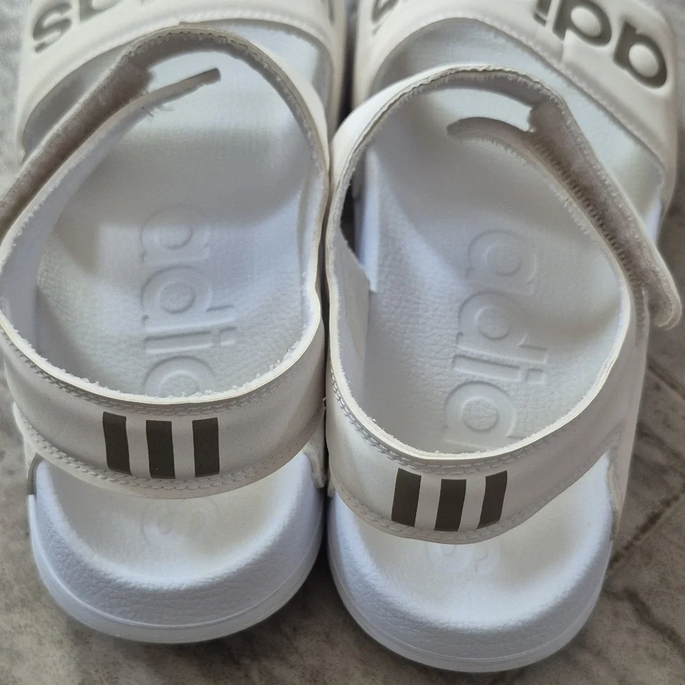adidas comfortable stylish