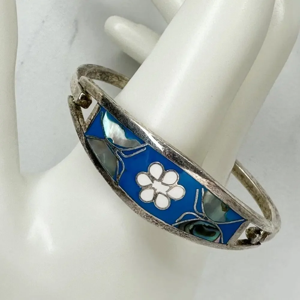 Vintage Mexico Blue Inlay Abalone Butterfly White Flower Child Hinged Bangle ✨