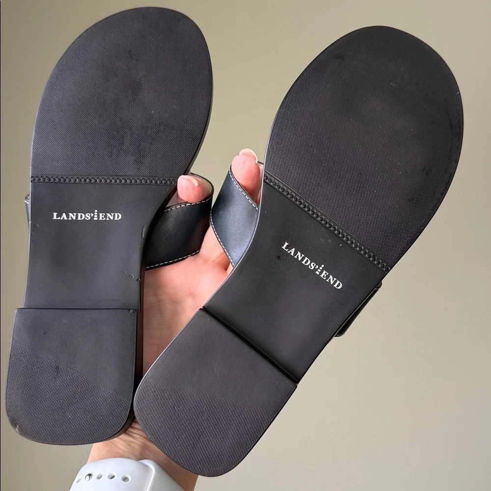 Lands End flat accent