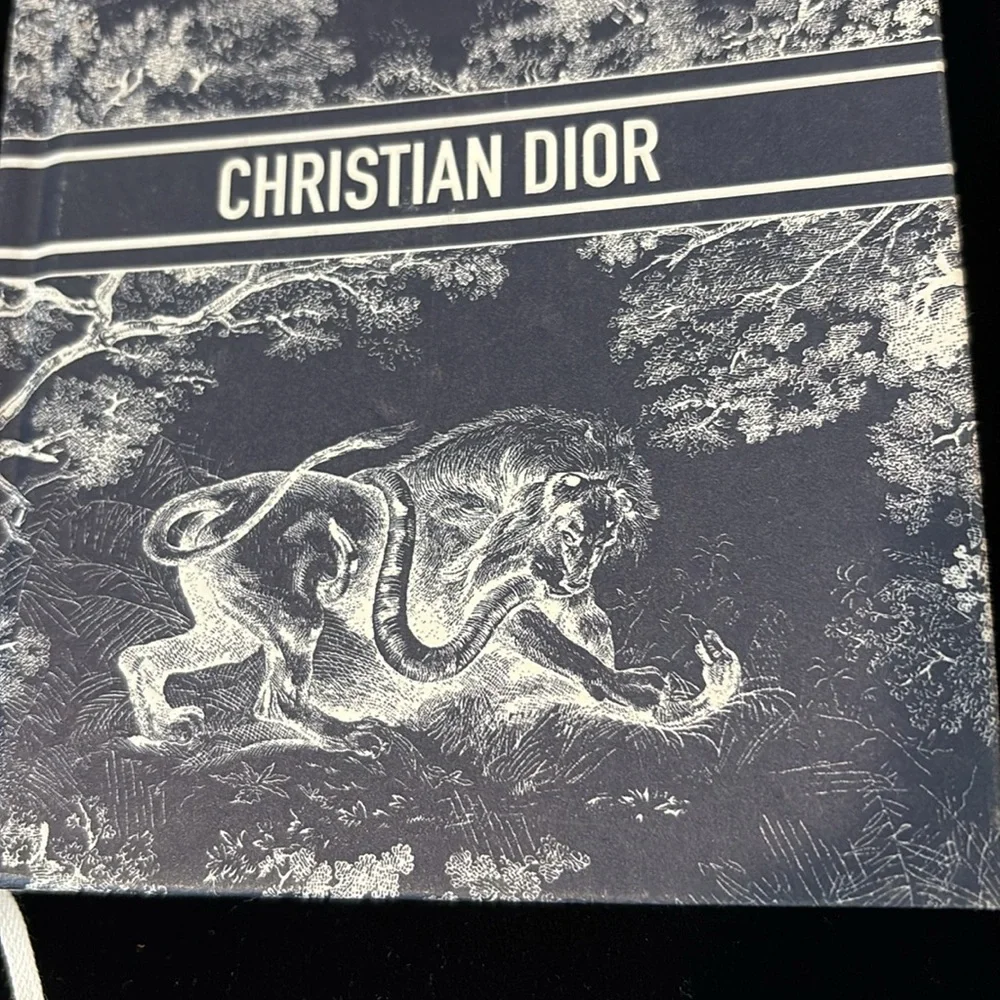 Dior christian lion