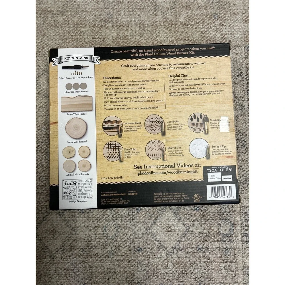 NEW - Plaid Deluxe Wood Burning Kit - 18 Pieces