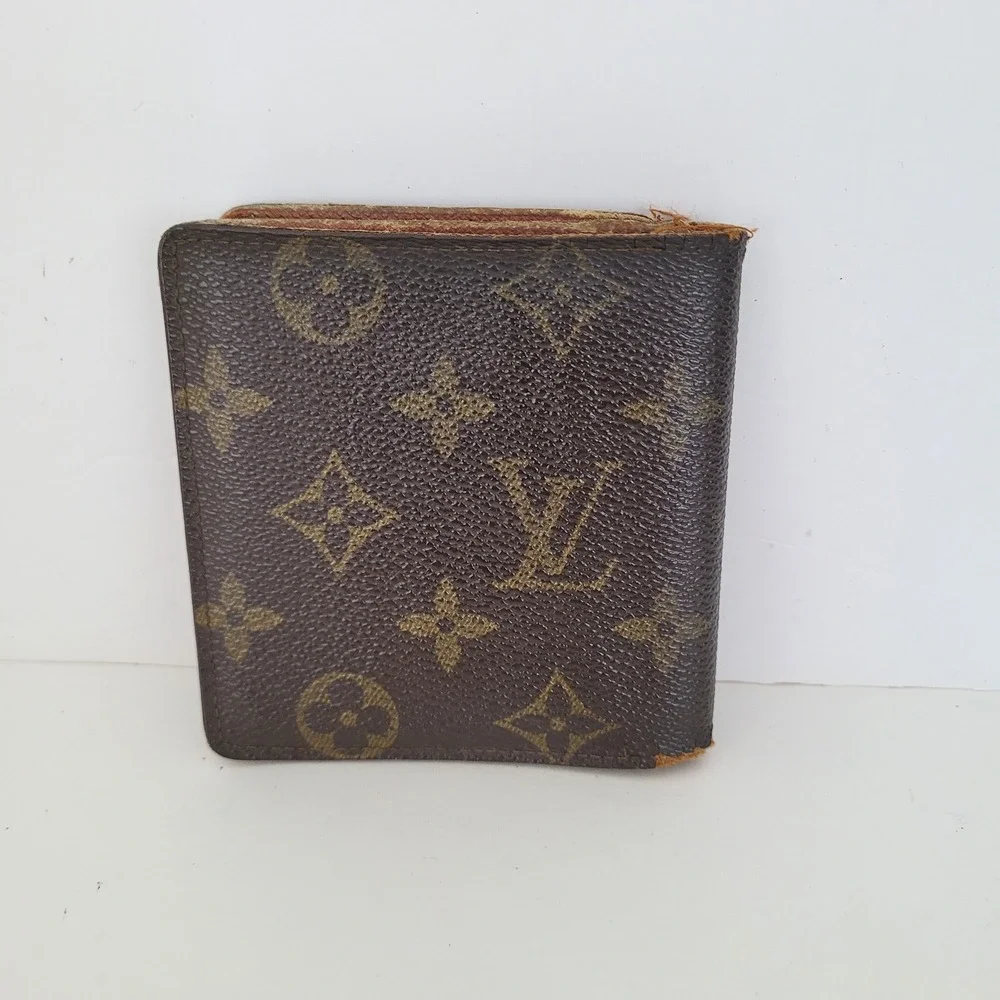 Louis Vuitton authentic louis