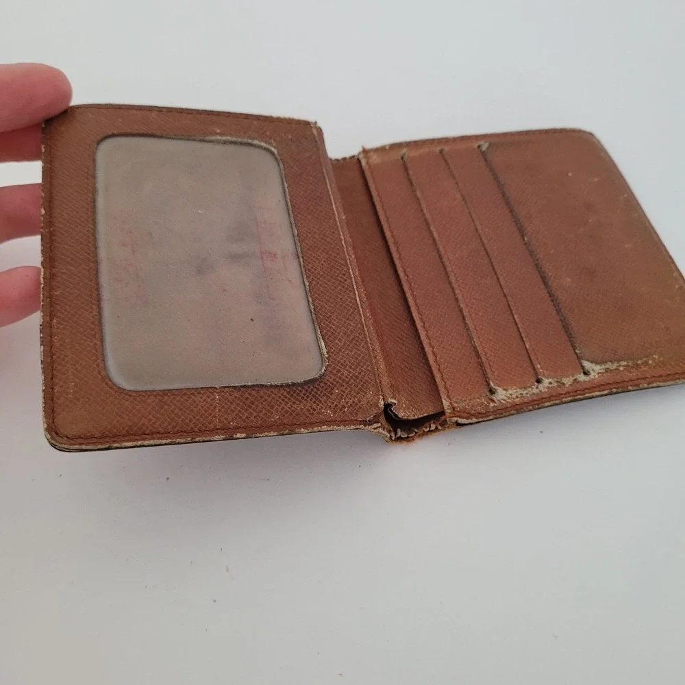 Louis Vuitton authentic louis
