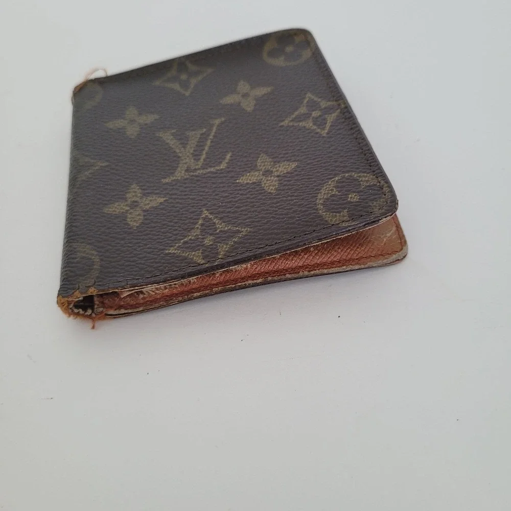 Louis Vuitton authentic louis
