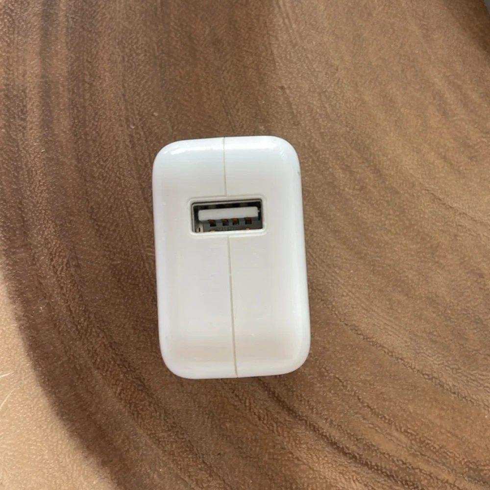 Apple 10W USB Power Adapter Wall Mount