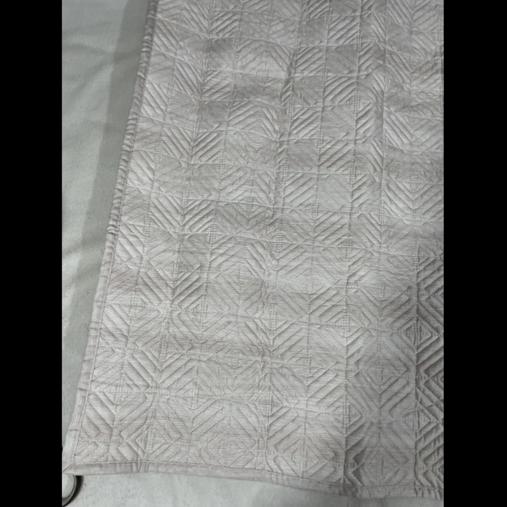 NIB Hotel Collection Woodrose Quilted‎ 1 Euro Sham