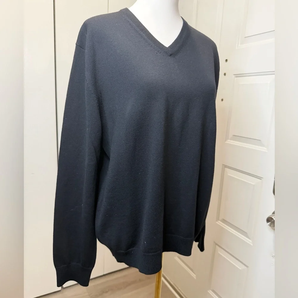 Banana Republic elegant dark