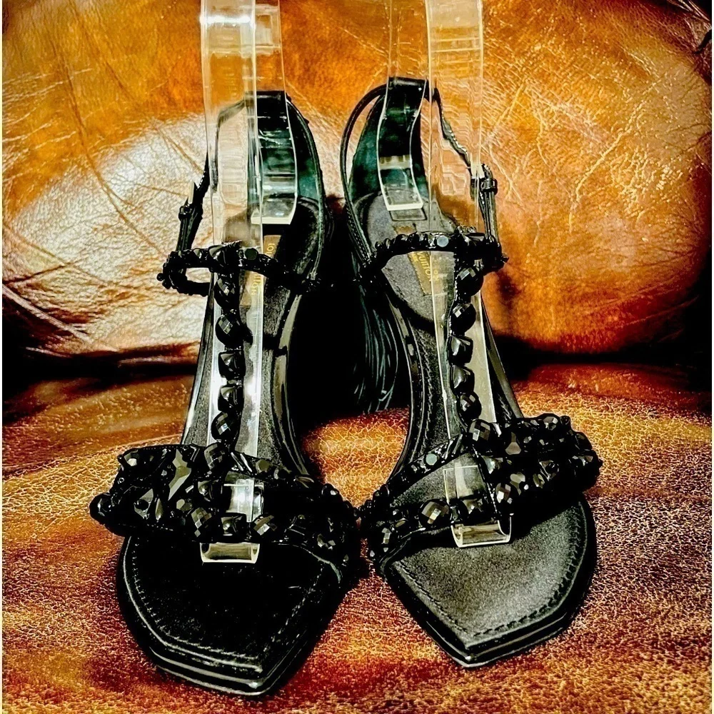 Louis Vuitton presenting royalty