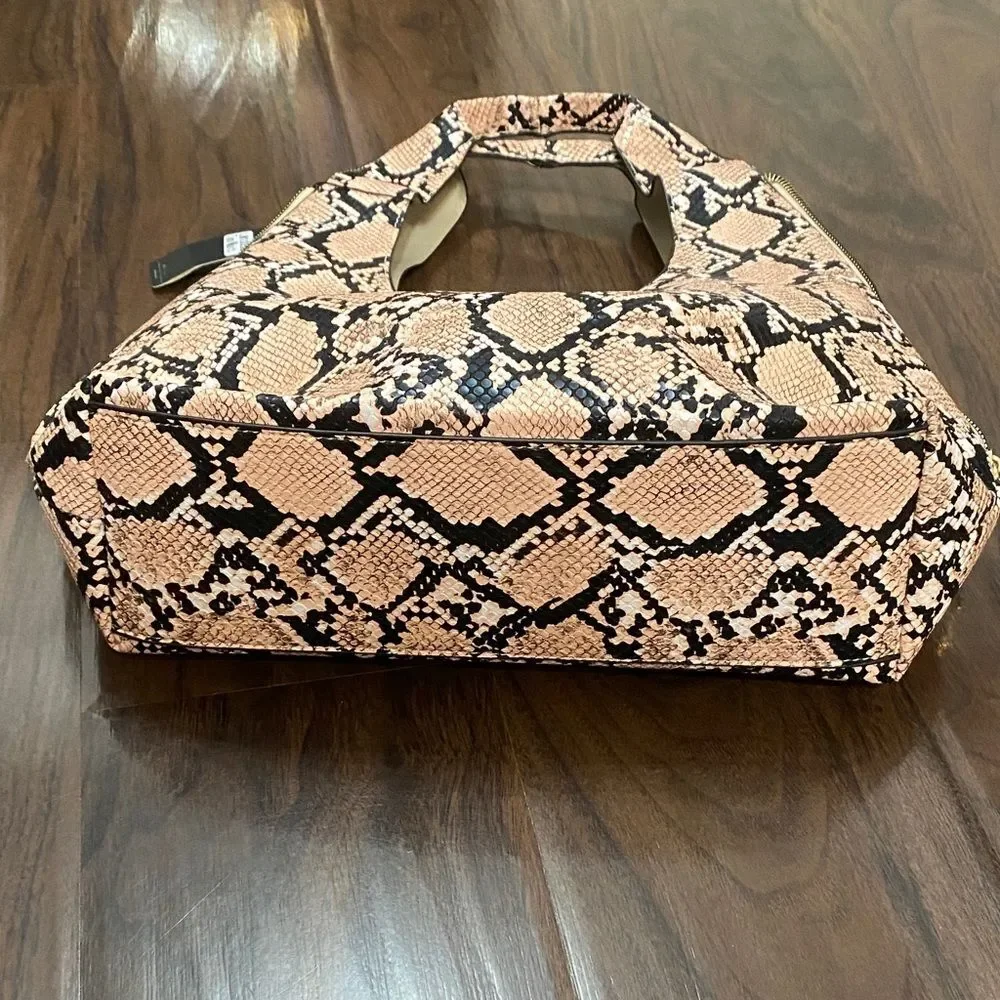 Unbranded zipper nwt bag