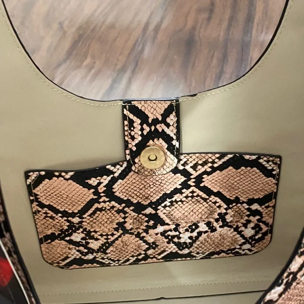 Unbranded handle snakeskin hobo