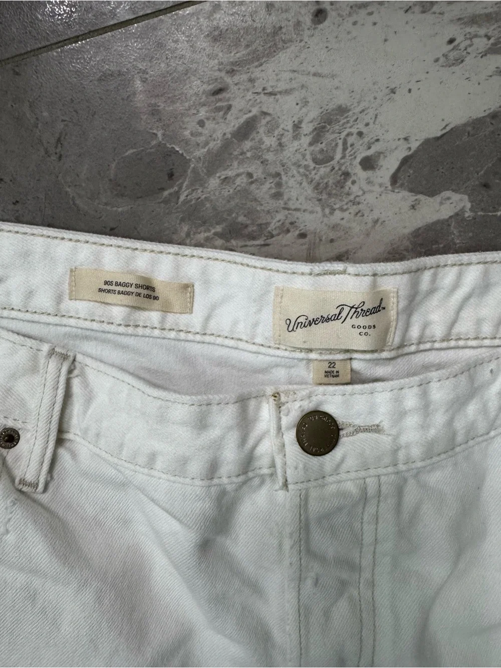 Universal Thread Mid-Rise 90’s Baggy White Jean Shorts