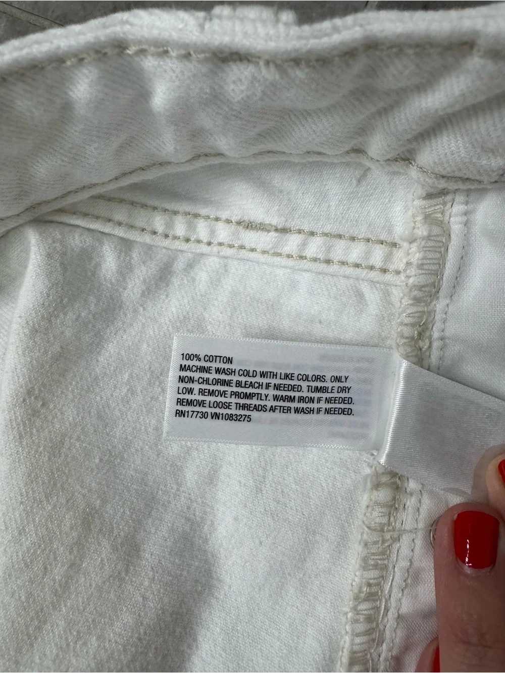 Universal Thread Mid-Rise 90’s Baggy White Jean Shorts