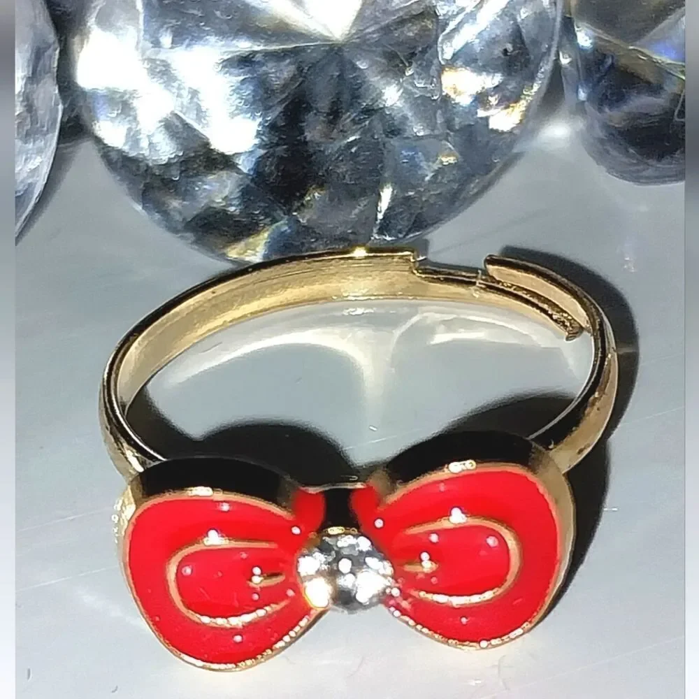 Super cute girls jeweled adjustable ring