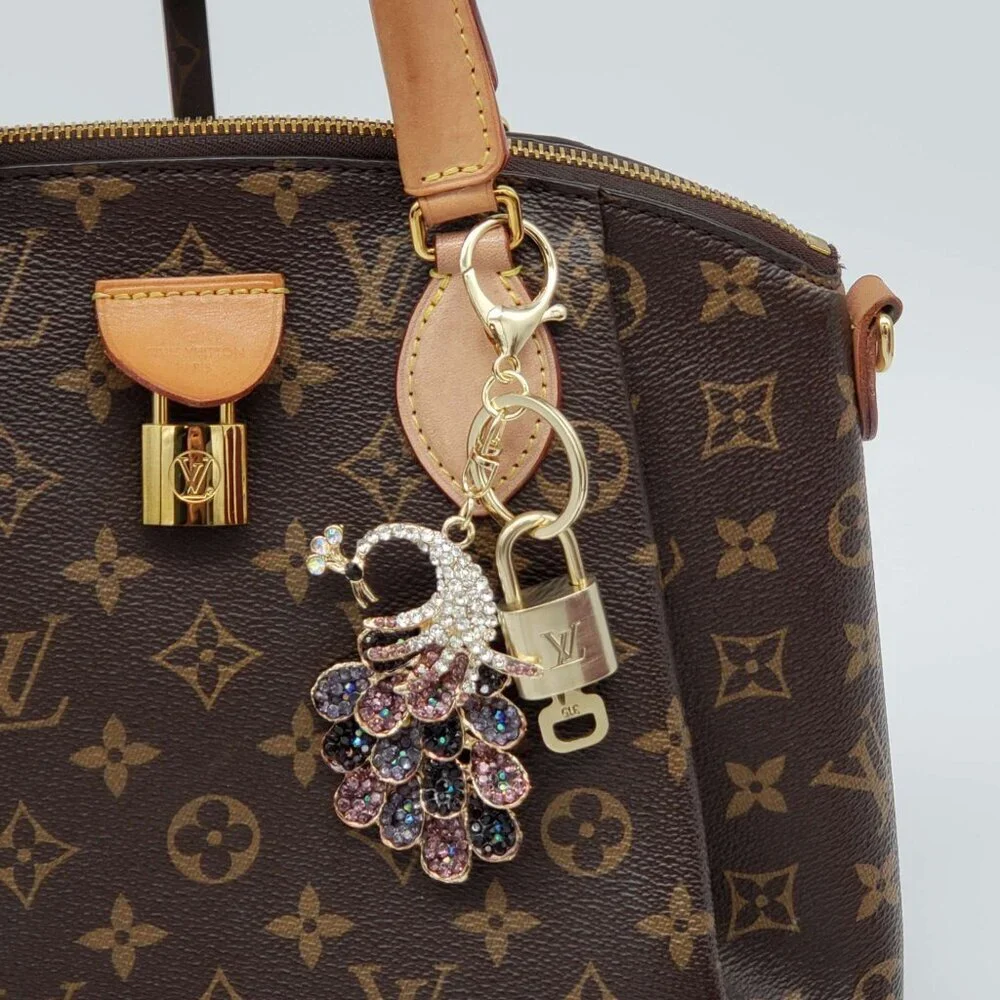 Authentic Louis Vuitton Gold Padlock 🔑 Unbranded Keychain Bag Charm LV