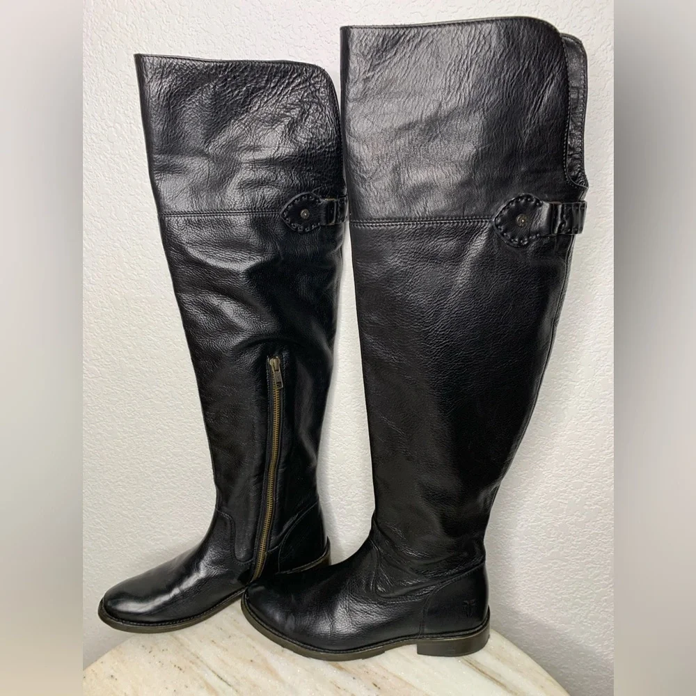 Frye like new