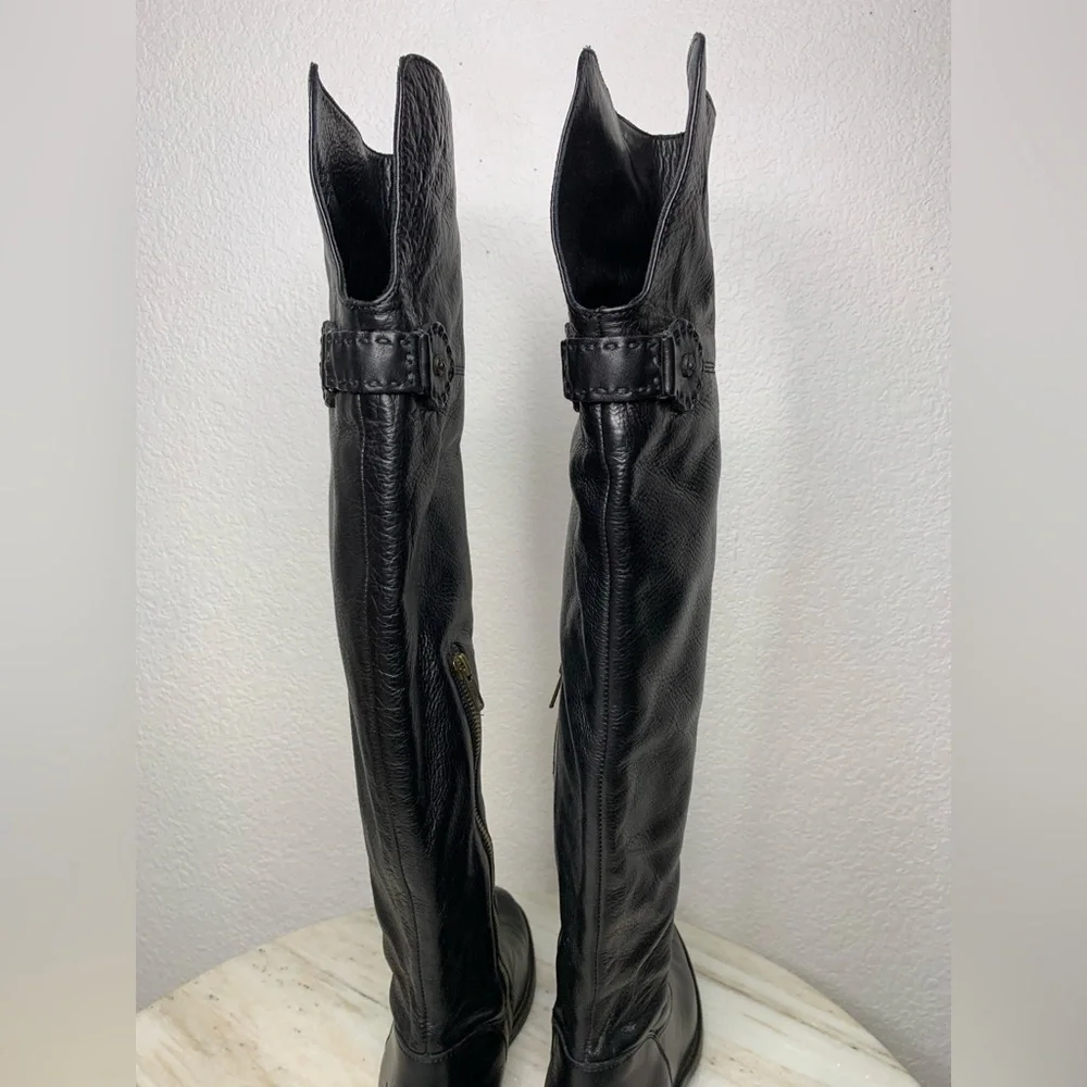 Frye like new