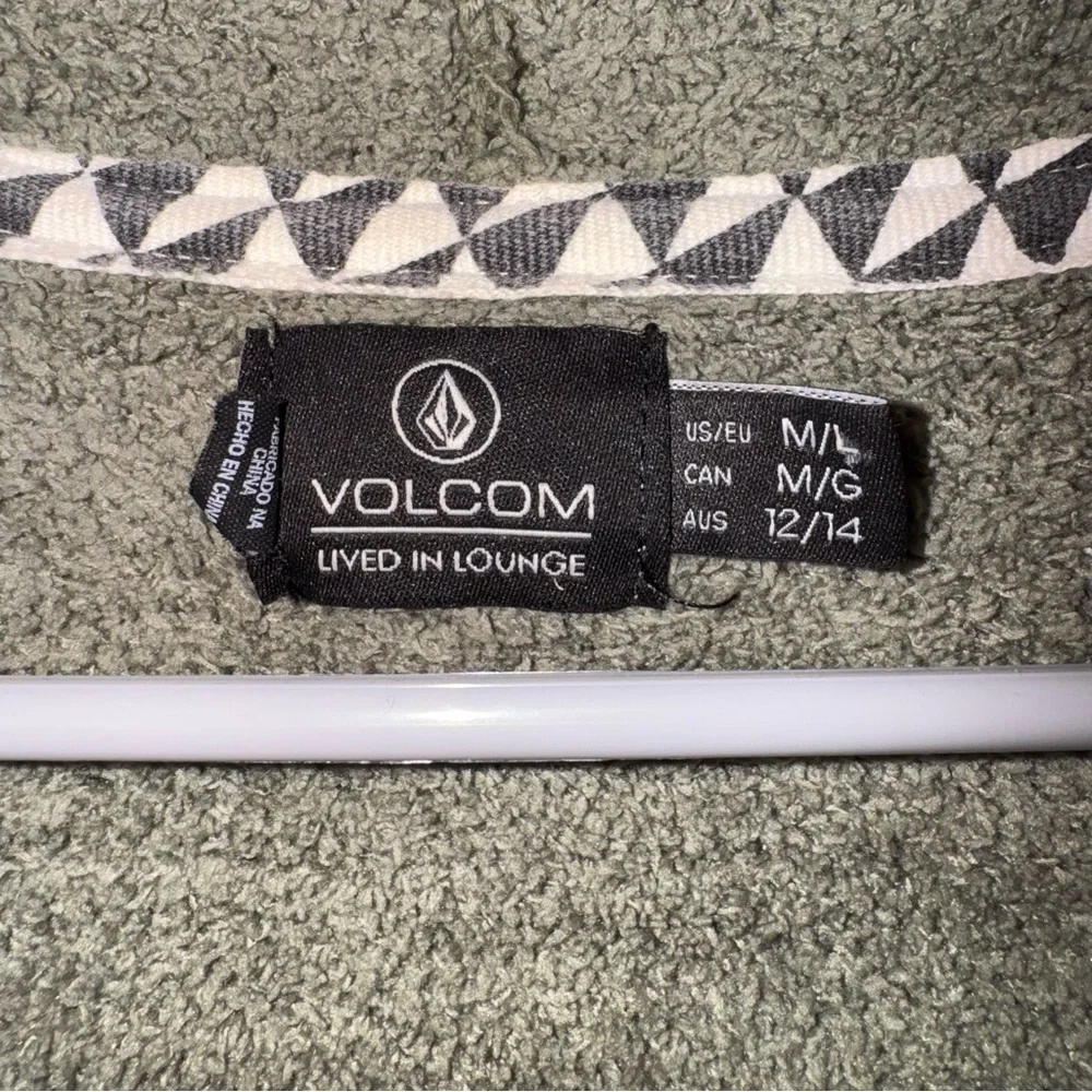 Volcom excellent preowned