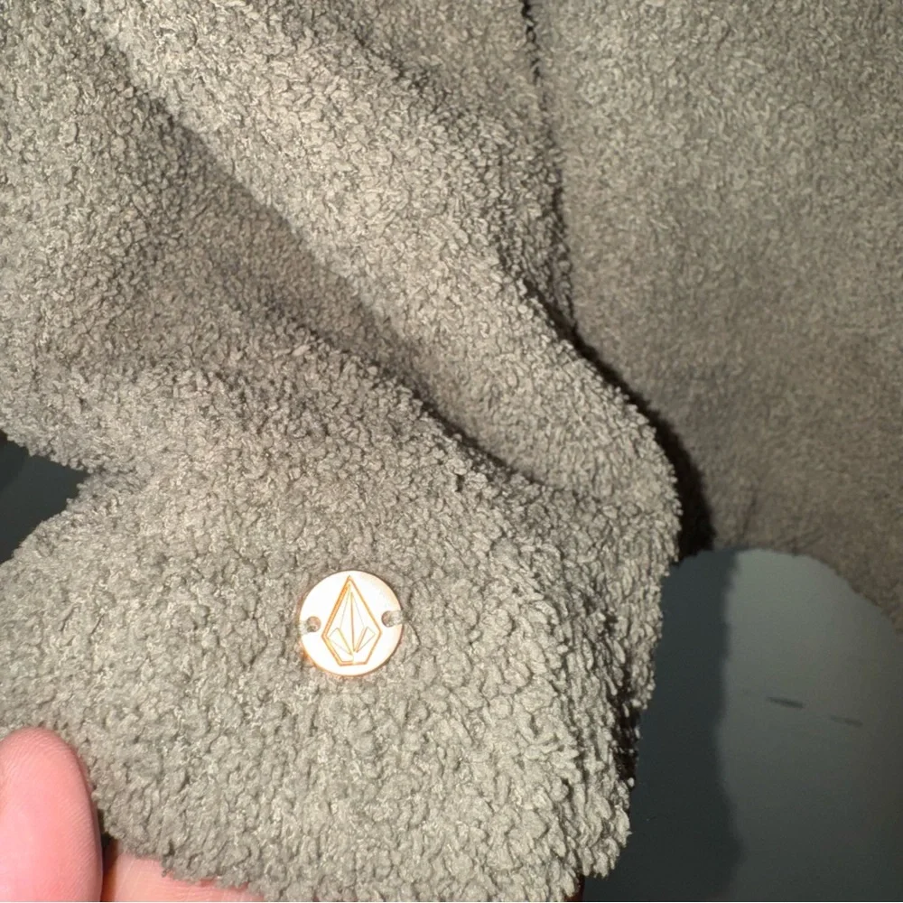 Volcom excellent preowned