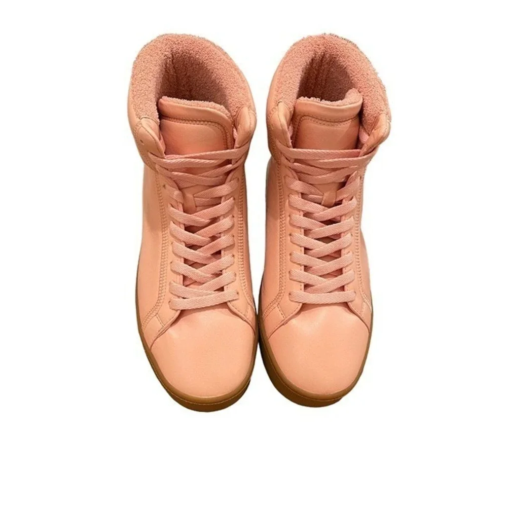 Bottega Veneta sneakers collar