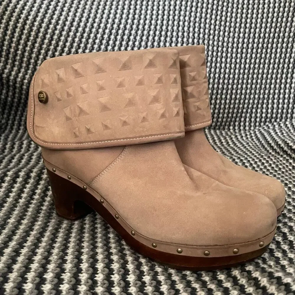 UGG Lynnea Studs clog bootie women’s shoe size 9