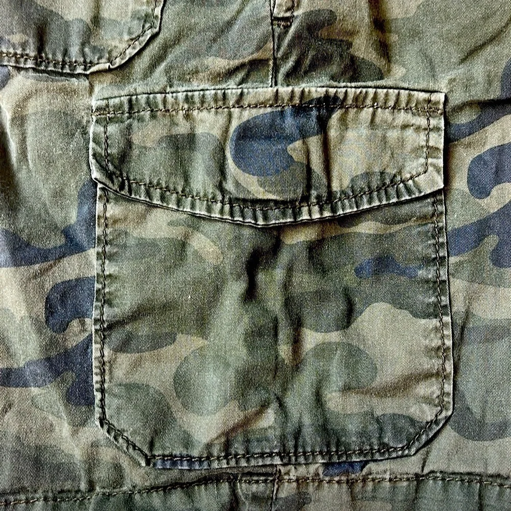 🟢 3/$15 Old Navy Cargo Shorts Boy Small (8)