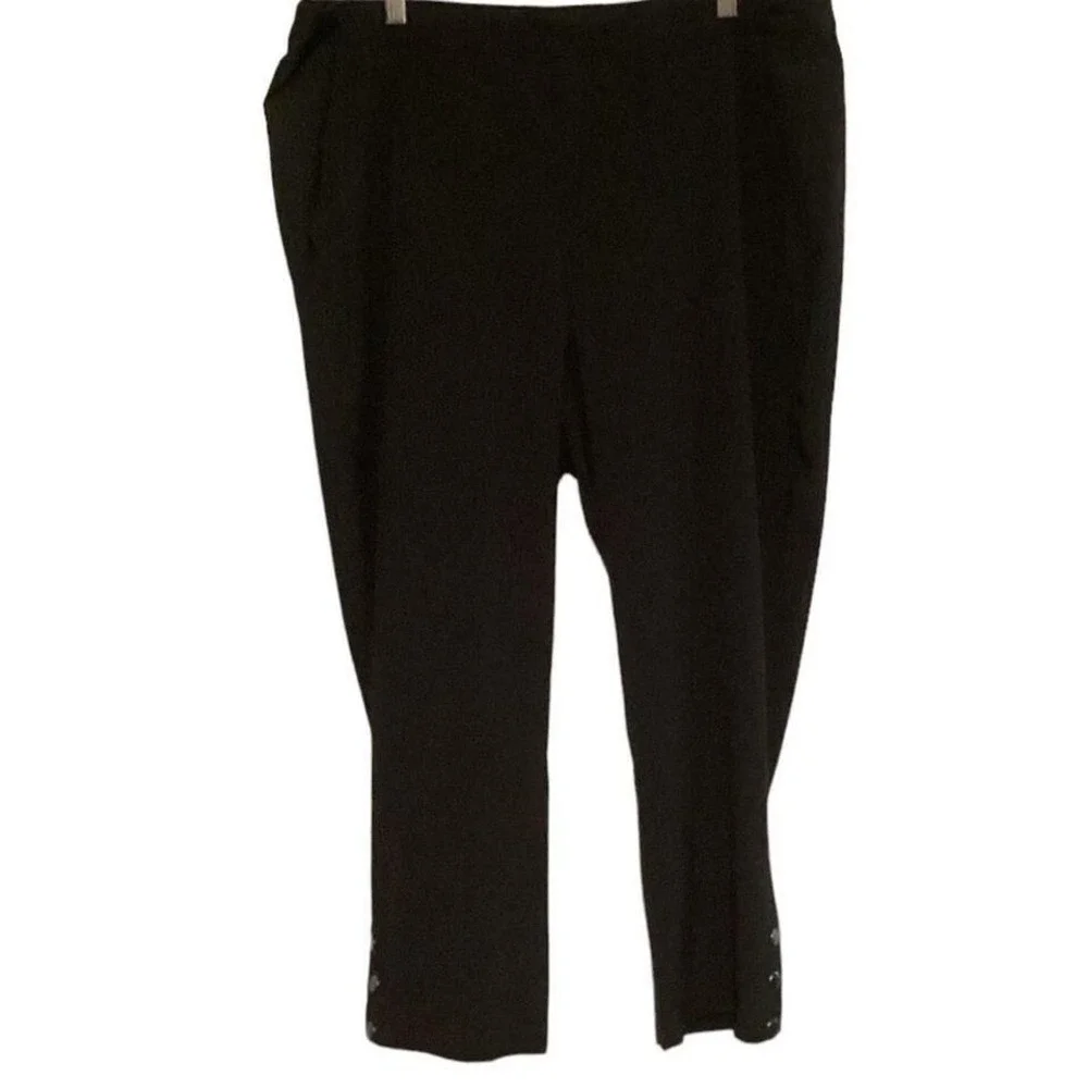 NWT Chico's ZENERGY black neema crop snaps Polished Cotton‎ ankle pants size 16