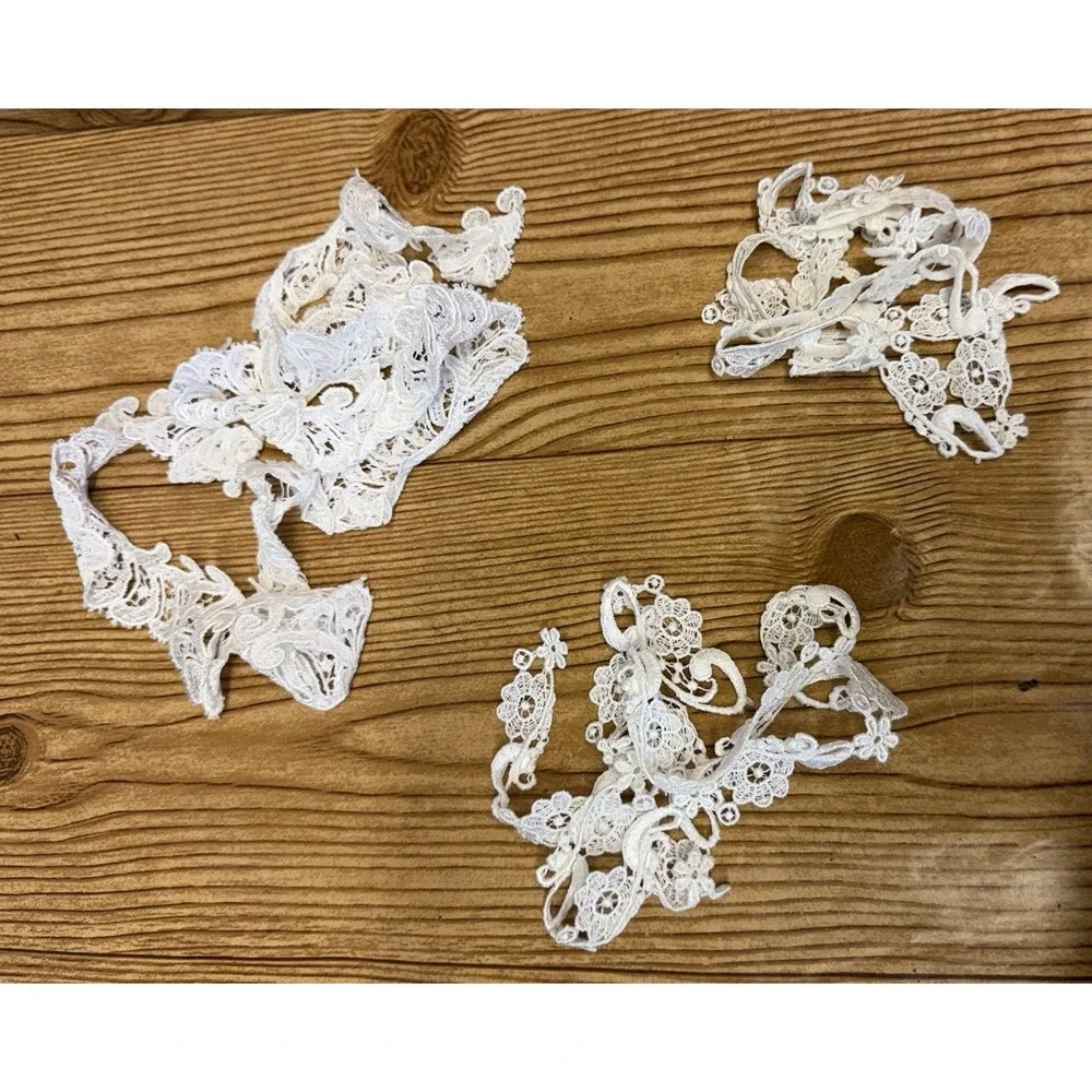 Vtg White Lace Applique Embellishments‎ Fashion Bridal 3 Pieces Flowers Floral