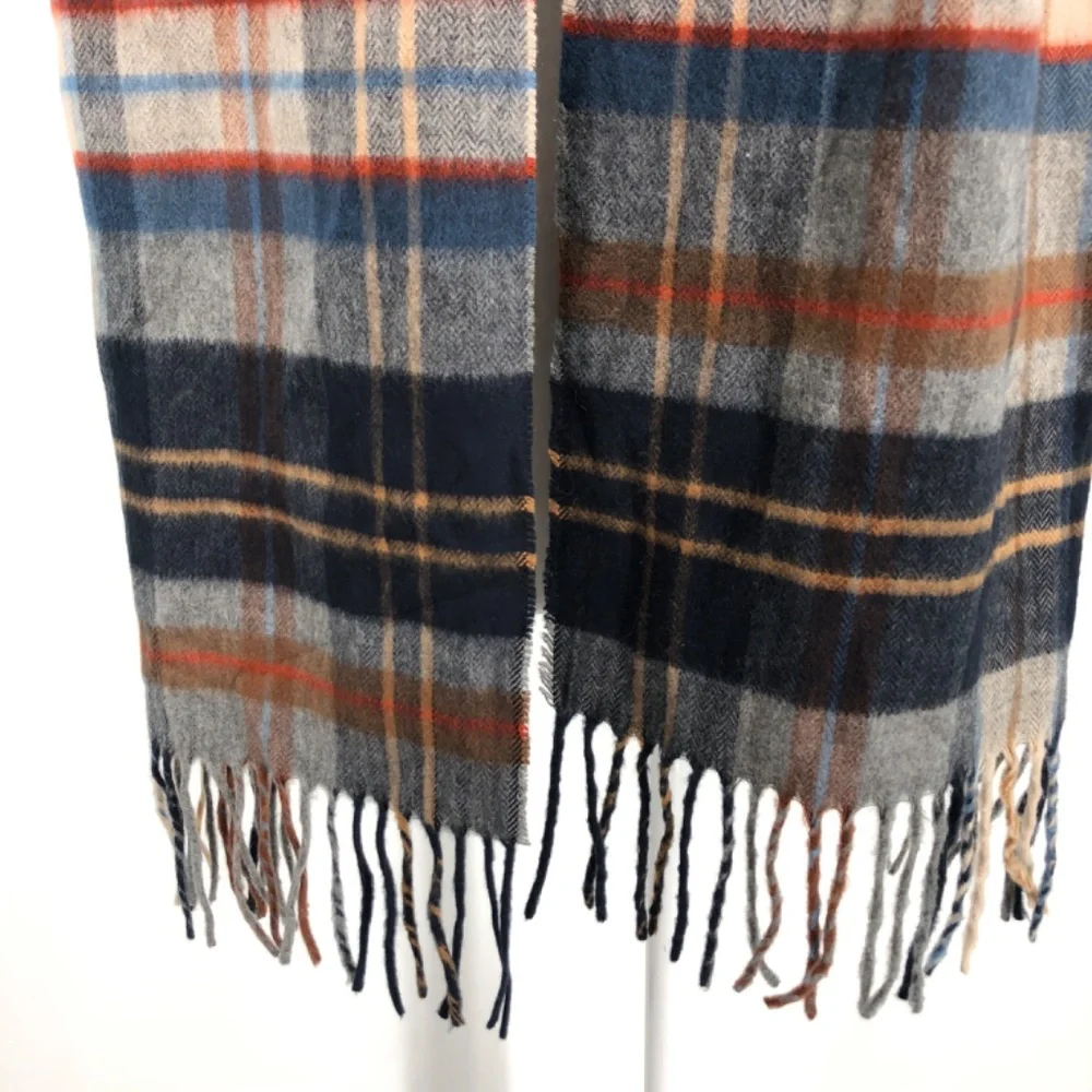 V Fraas Cashmink Plaid Fringe Scarf Unisex Acrylic Dark‎ Academia Old Money Lux