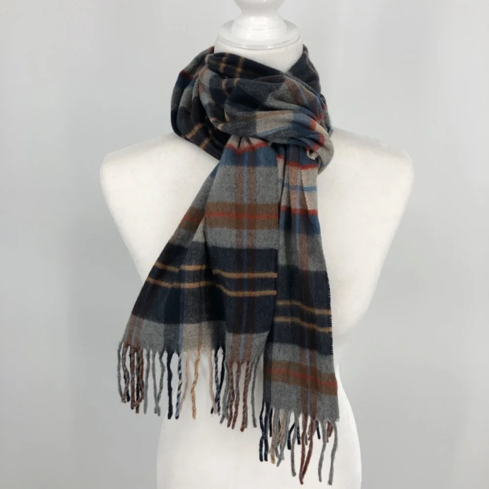 V Fraas Cashmink Plaid Fringe Scarf Unisex Acrylic Dark‎ Academia Old Money Lux