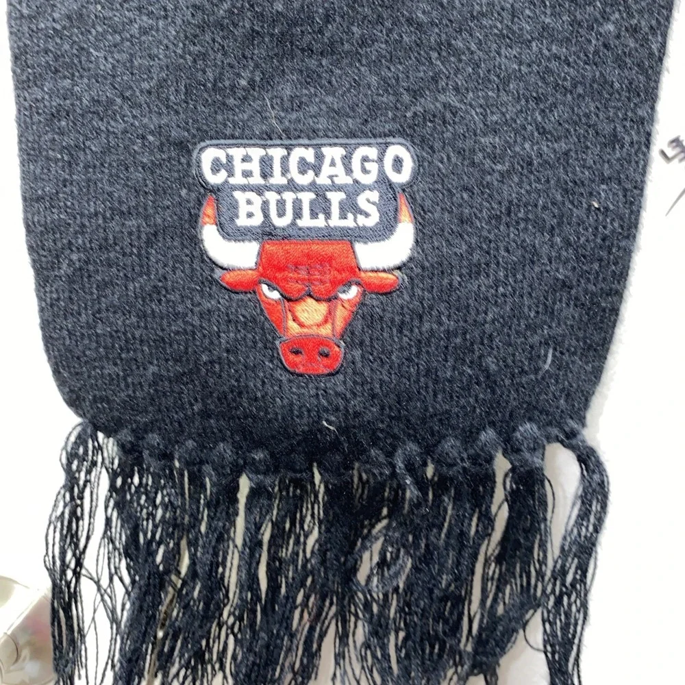 Men's NBA Chicago‎ Bulls Winter Scarf Embroidered Fringe