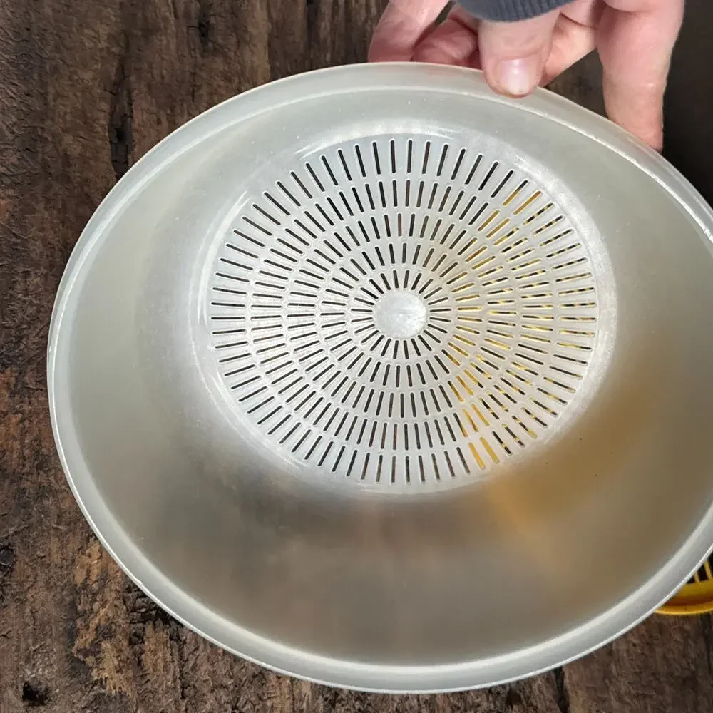 Tupperware consistent #vintagekitchenware #midcenturymodern