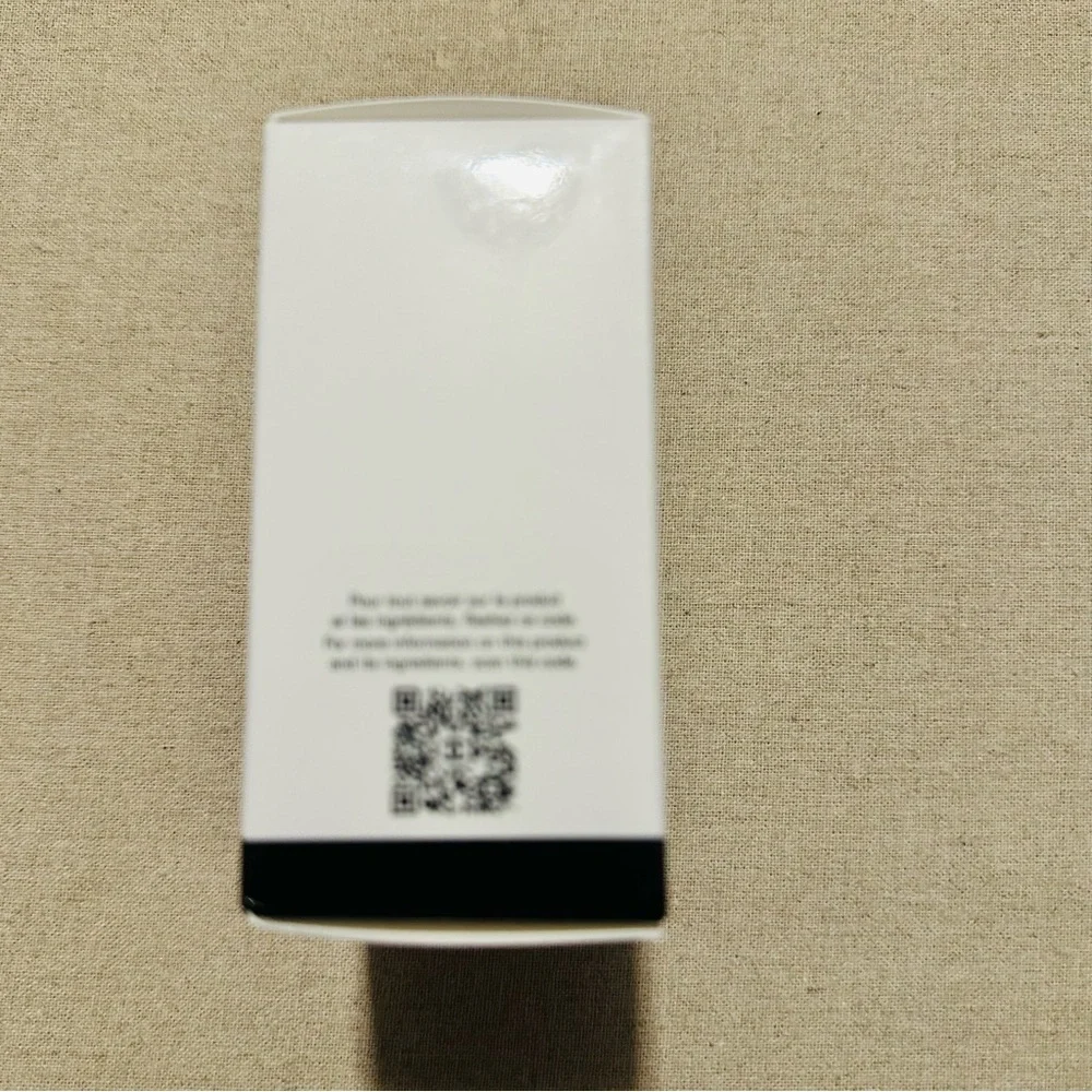 Chanel | Limited Edition | La Crème Main Hand Cream with Zippered Denim Pouch