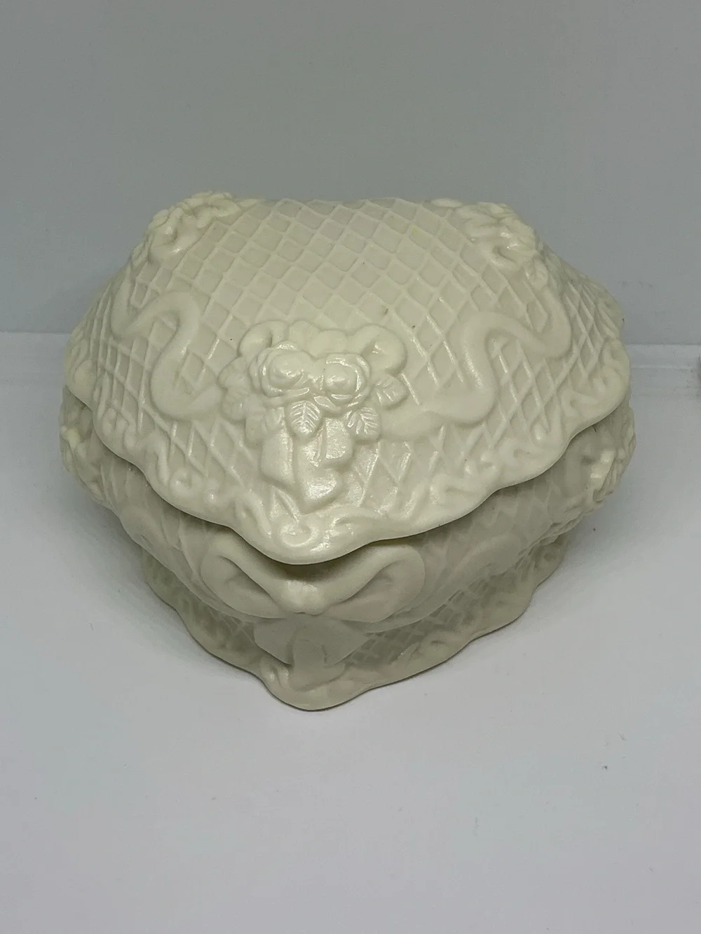Ivory Ceramic Heart-Shaped Trinket Box Embossed Roses, Bow & Lattice Relief