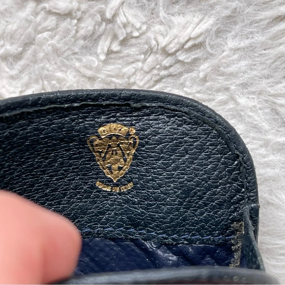 Gucci as items detailed