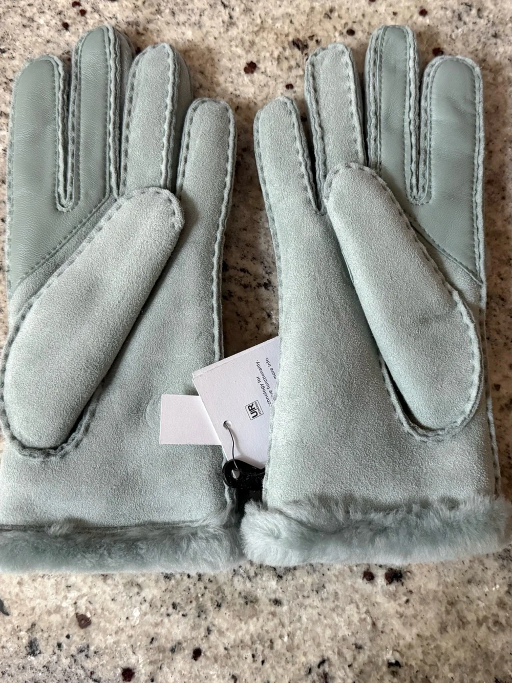 UGG these hand