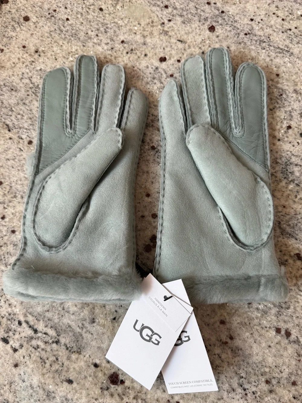 UGG these hand