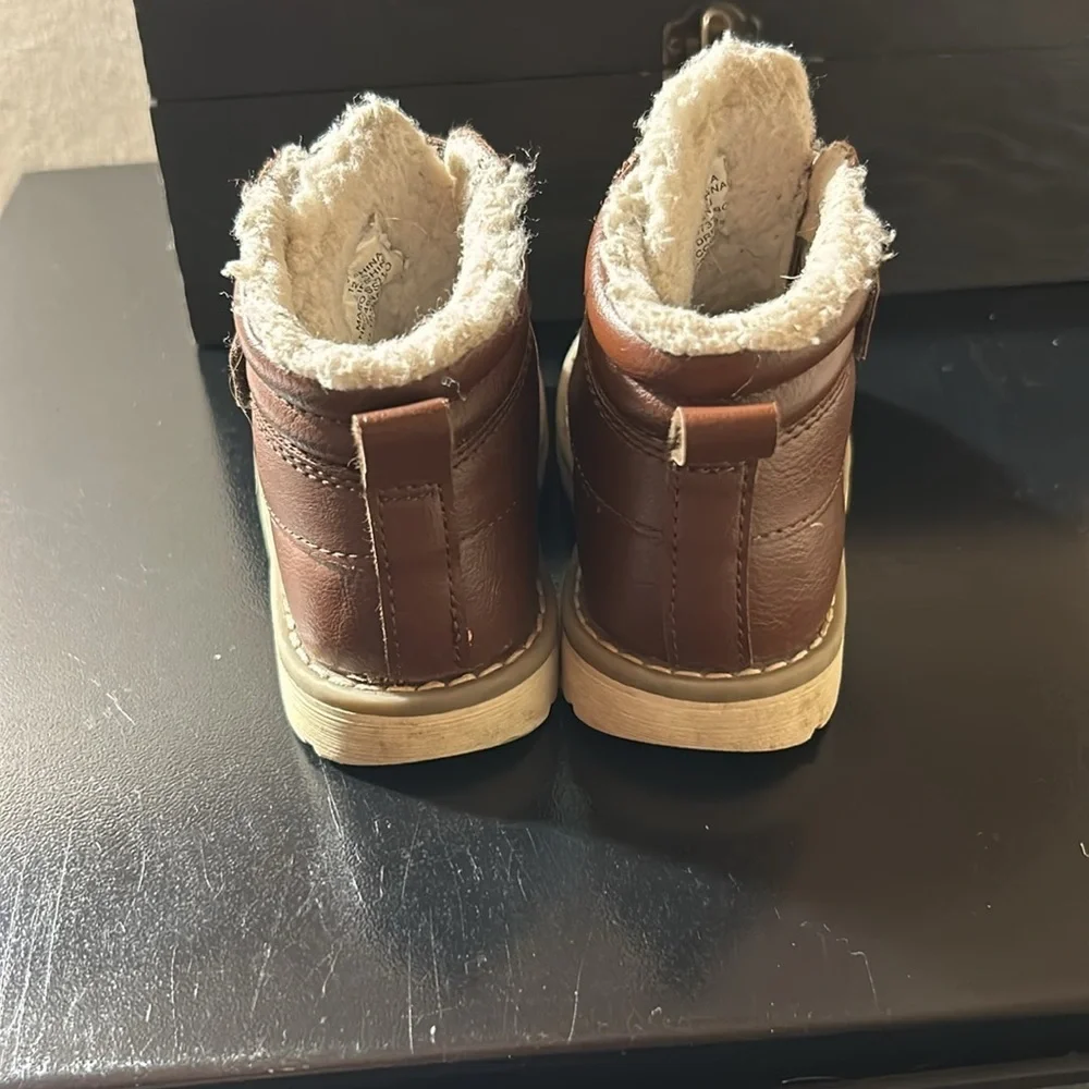 N/A brown leather