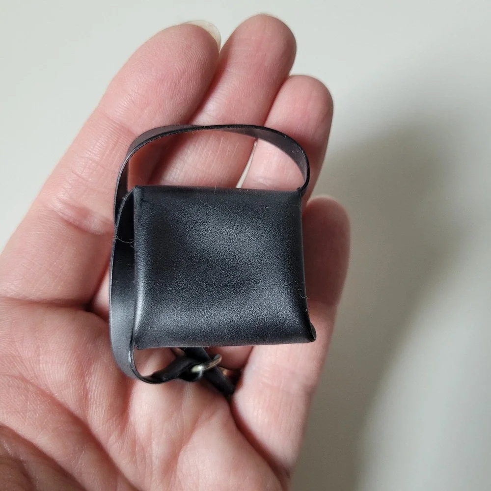Vintage 1:6 Scale Black Vinyl Shoulder Bag Pouch | Fits 12
