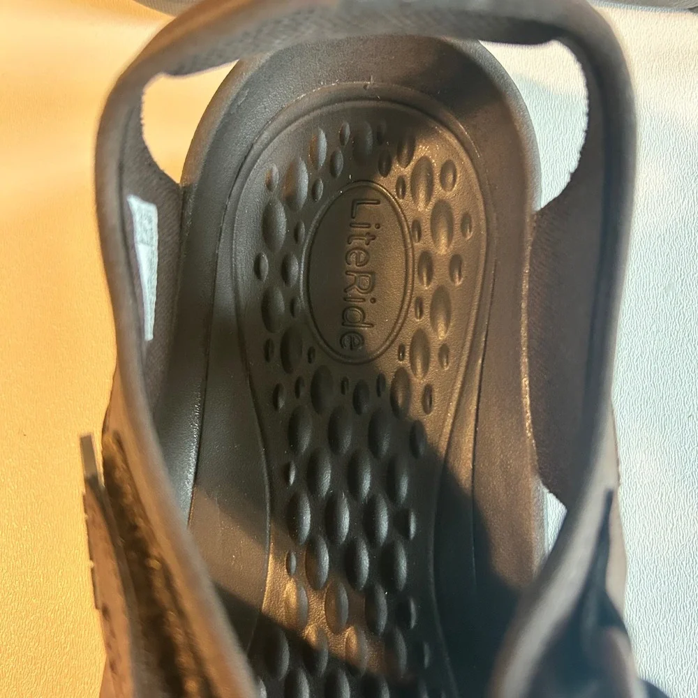 Crocs Mens Yukon Fisherman Sandals Brown Size 12