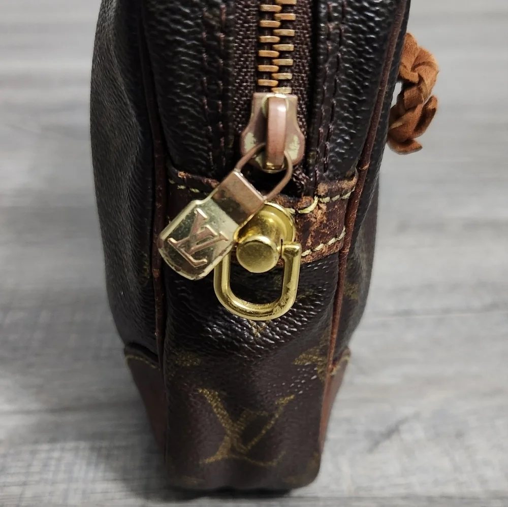 Louis Vuitton strap use regular