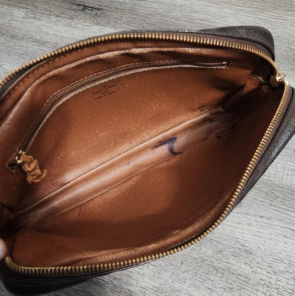 Louis Vuitton carrying up wide