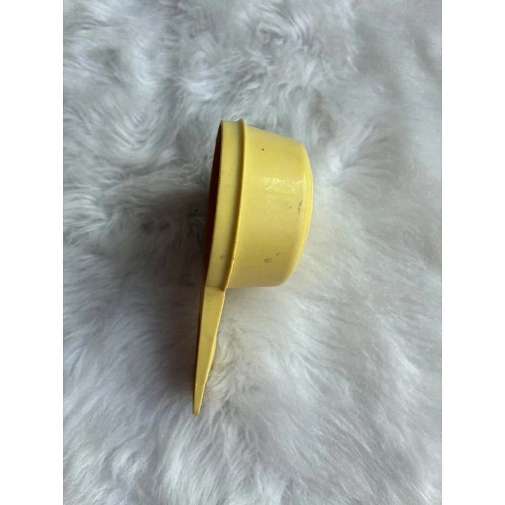 Tupperware vintage cup